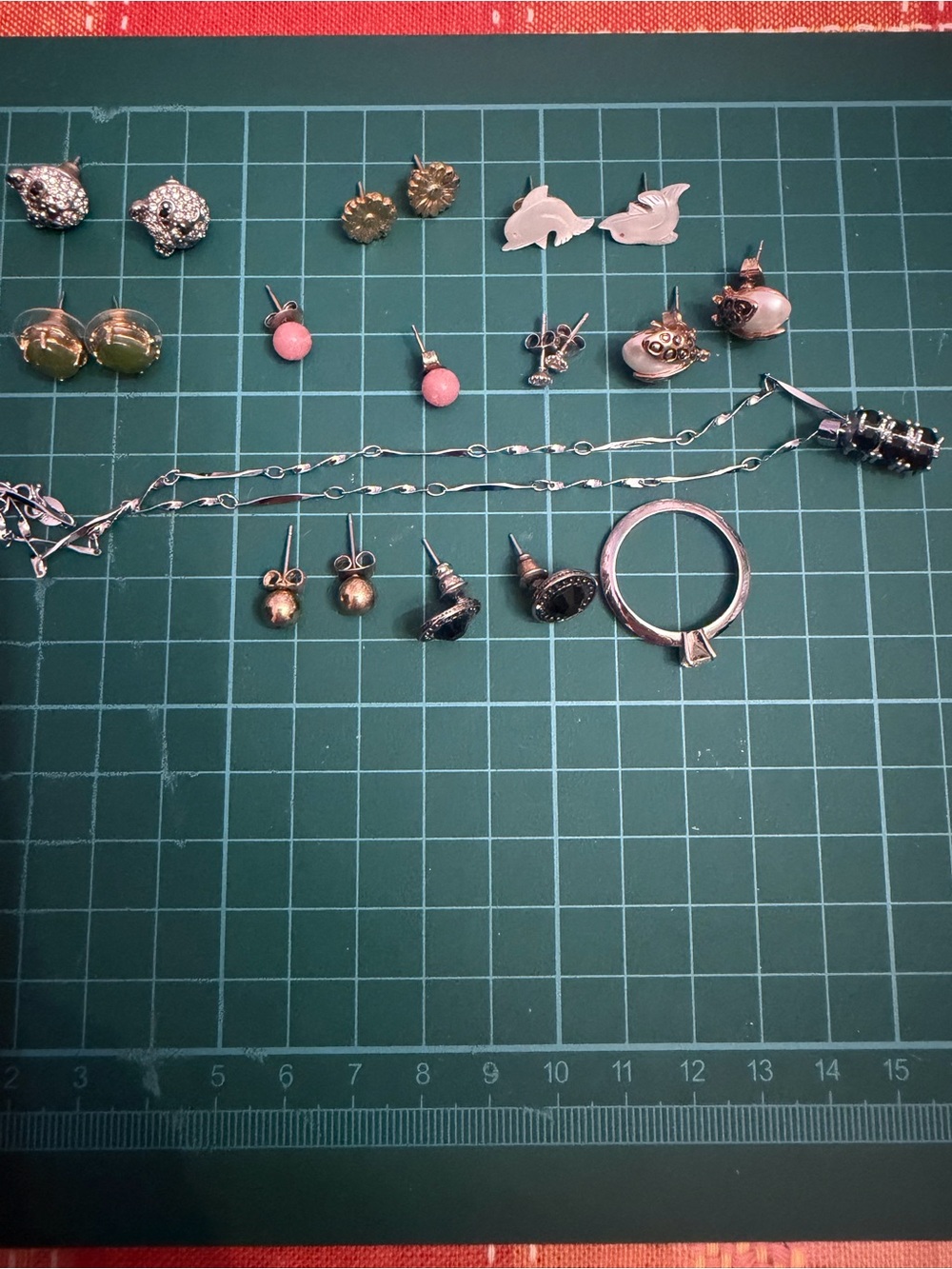 Lot of jewelry